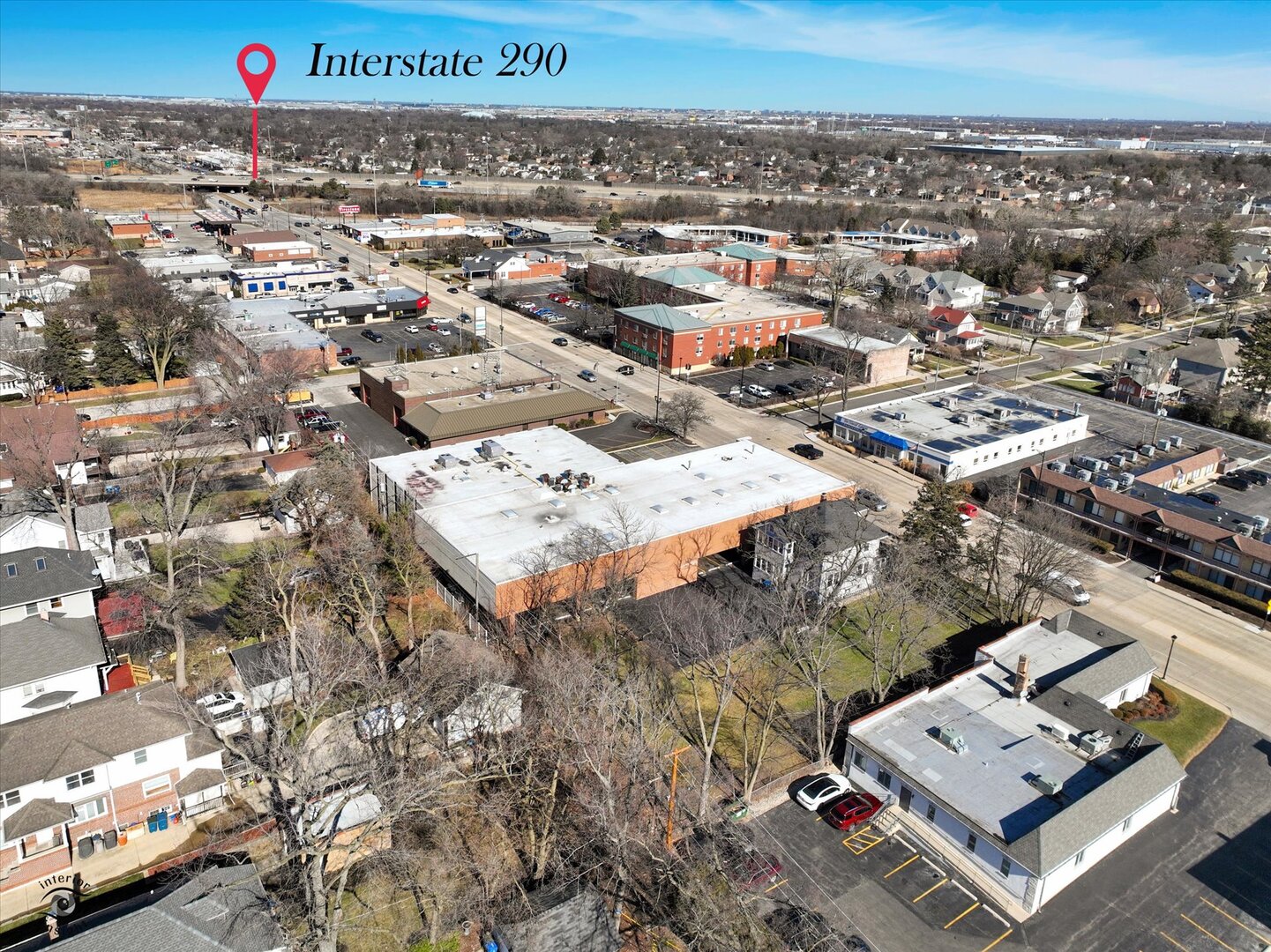 386 N York Street Property Photo 5