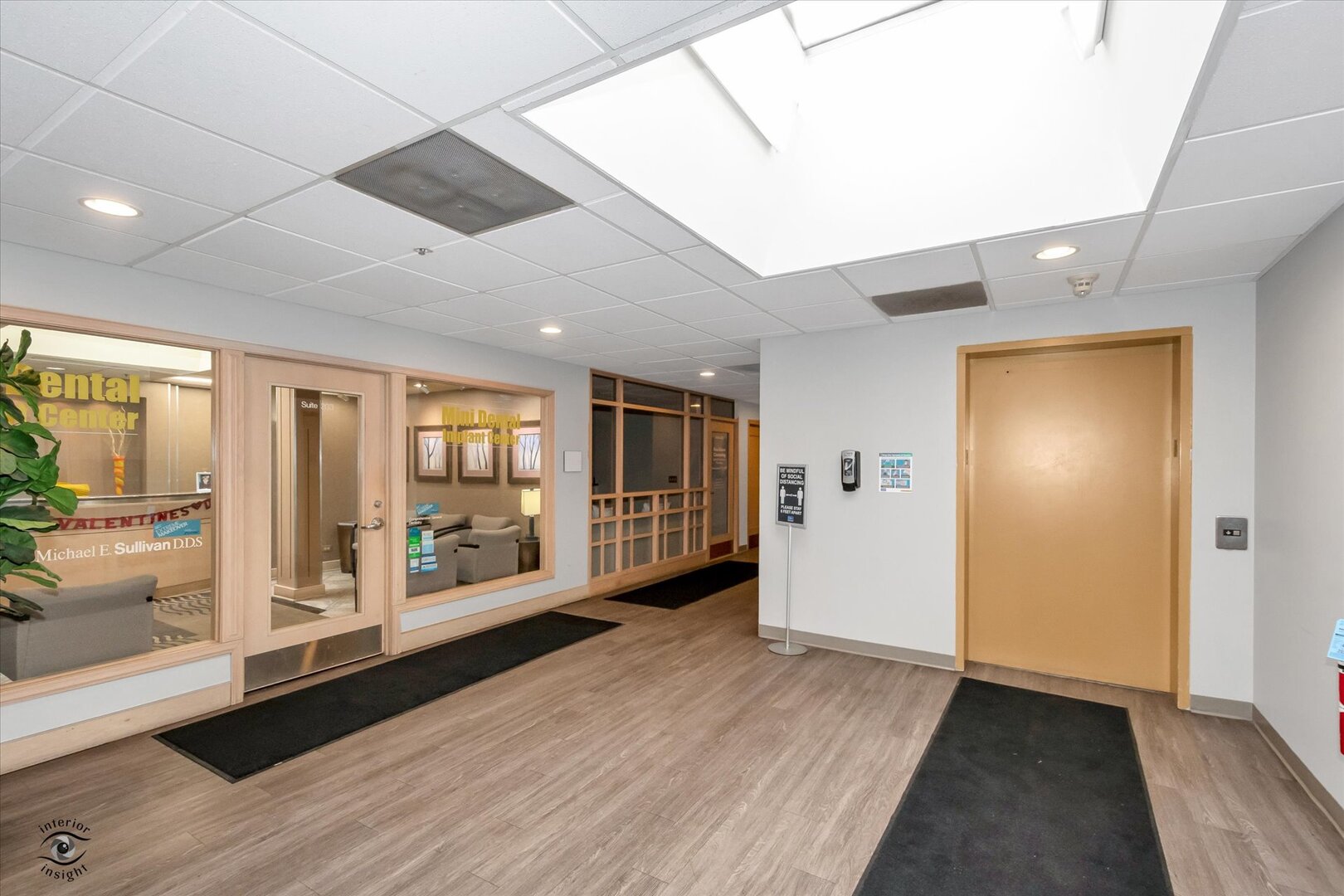 386 N York Street Property Photo 15