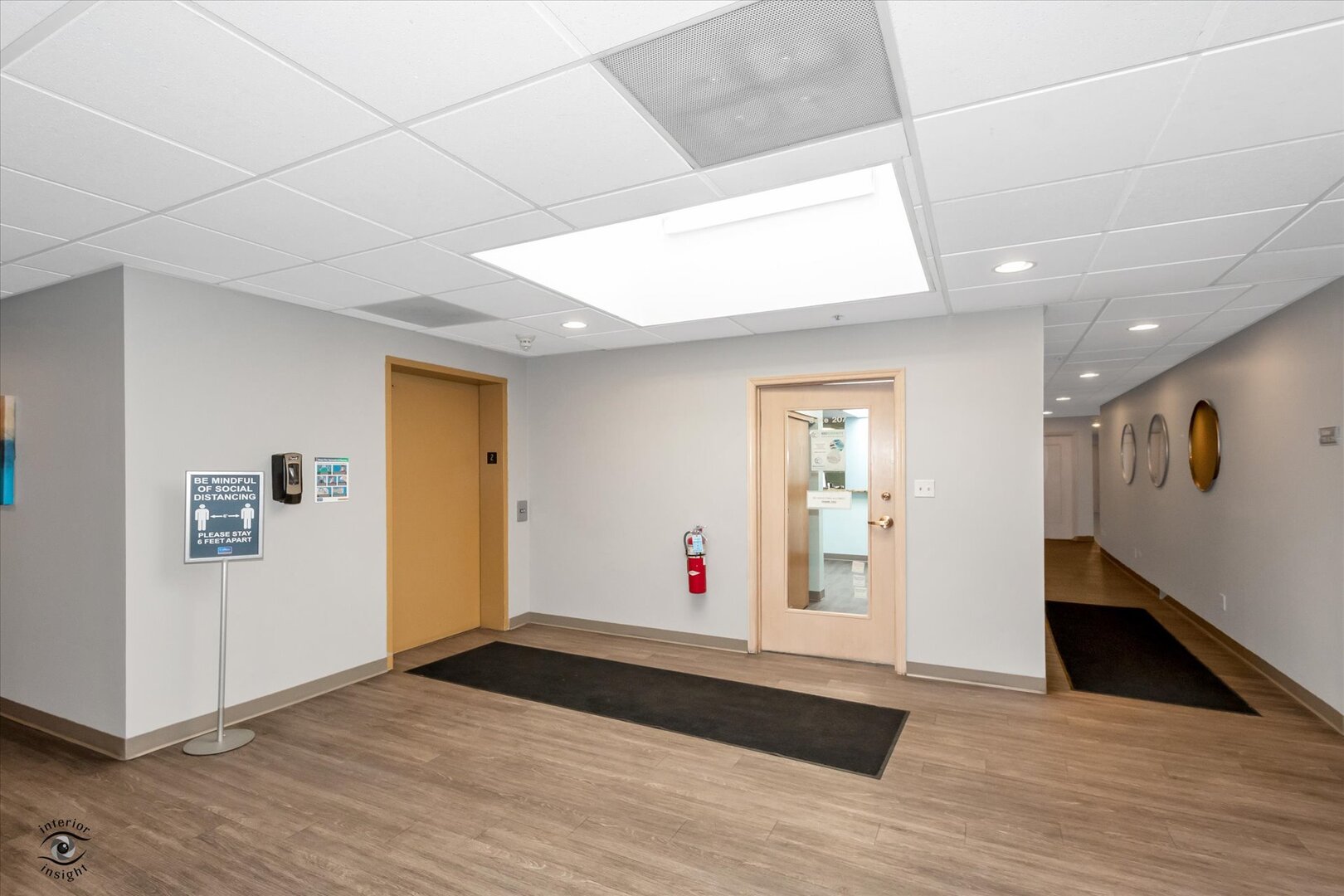 386 N York Street Property Photo 17