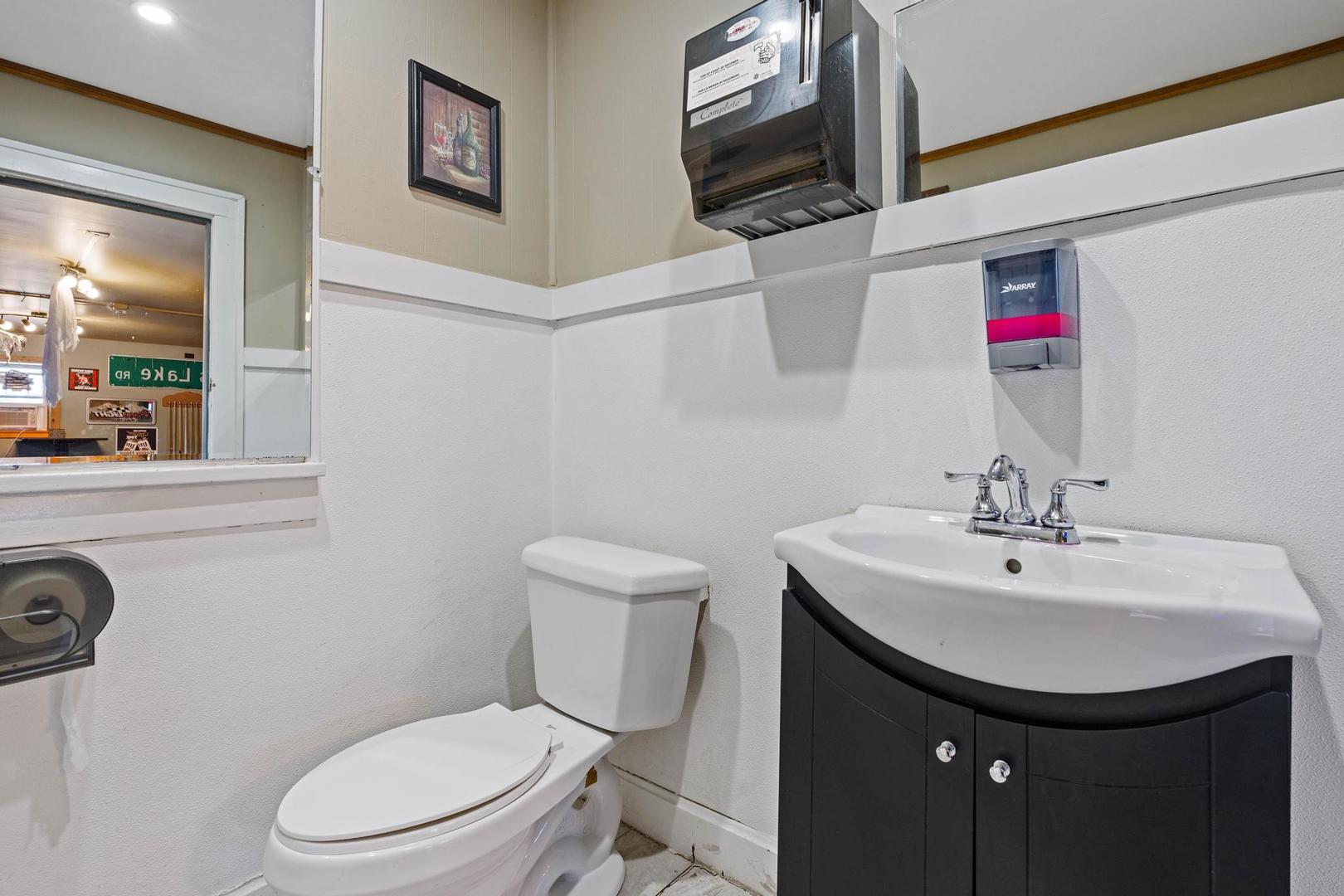 211 W Grass Lake Road Property Photo 18