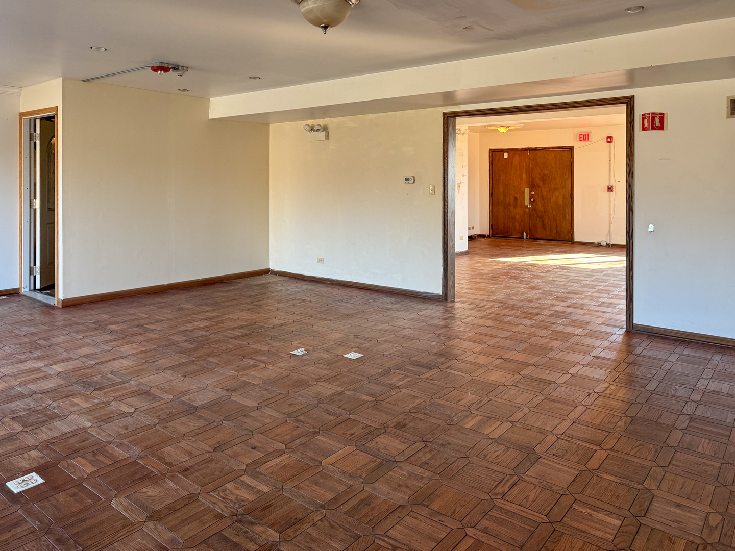 2117 W North Avenue Property Photo 6