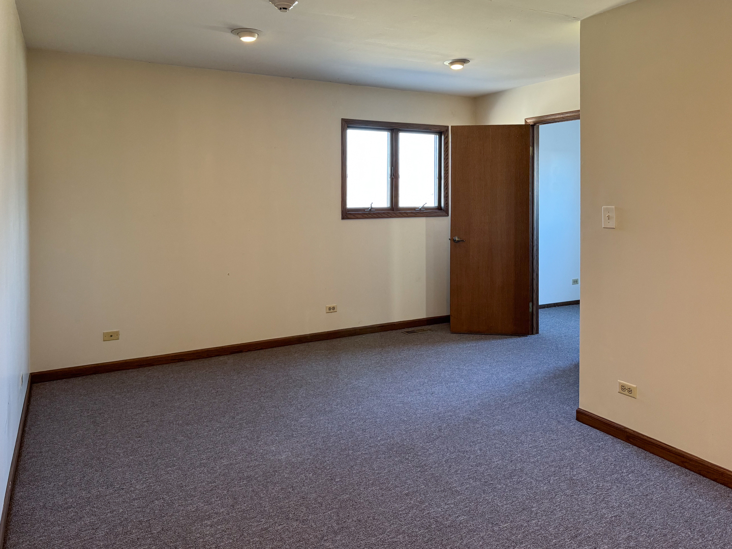 2117 W North Avenue Property Photo 14
