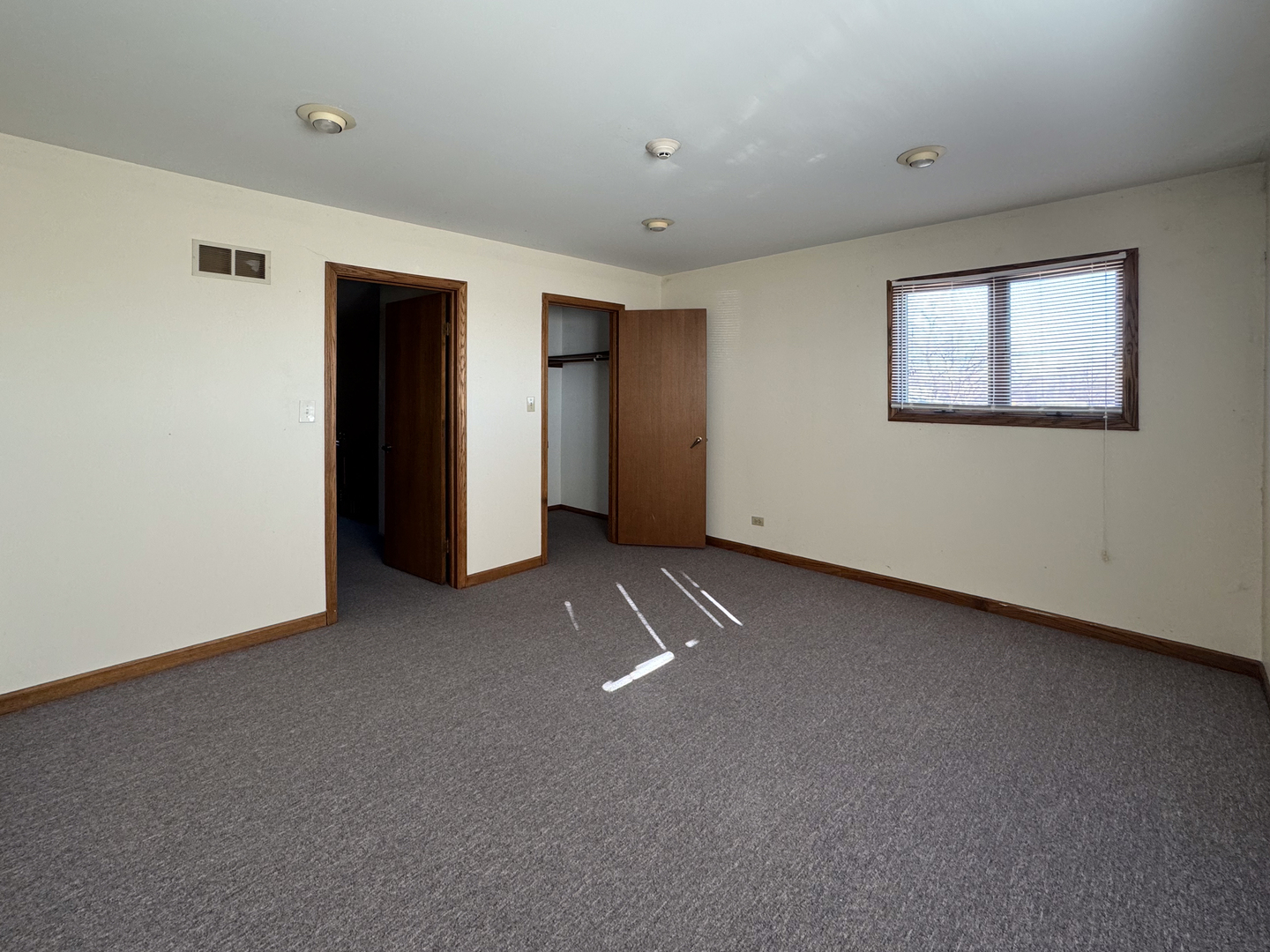 2117 W North Avenue Property Photo 15