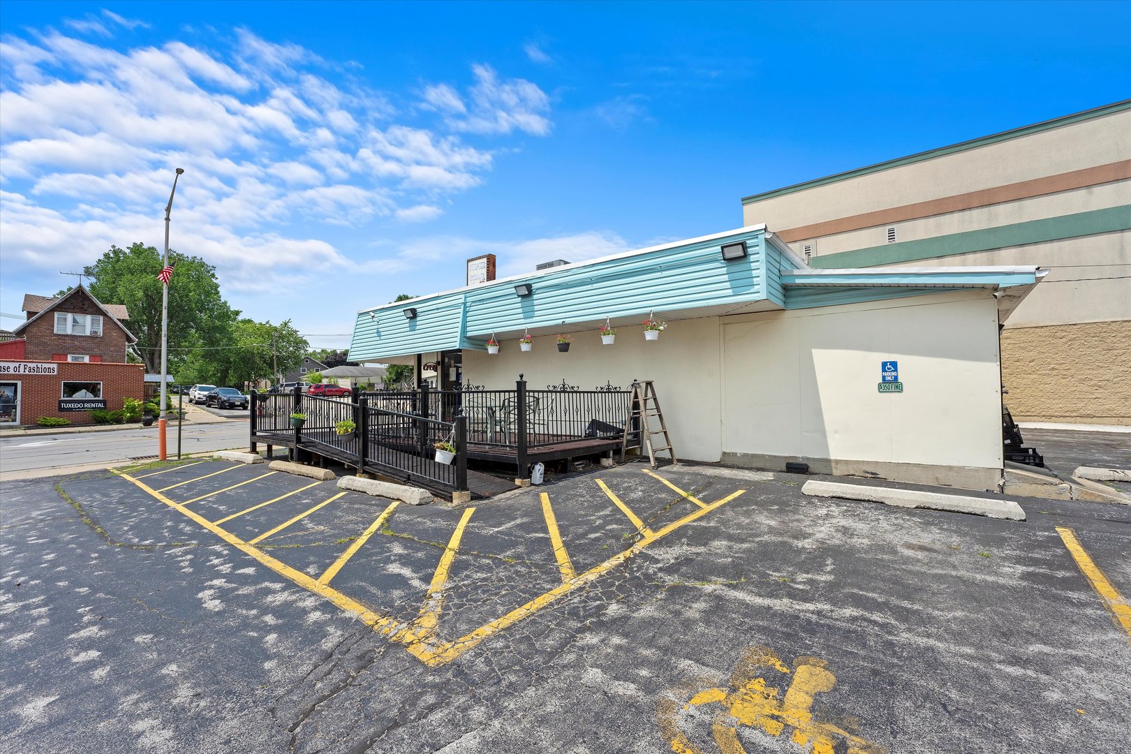 2923 Chicago Road Property Photo 2