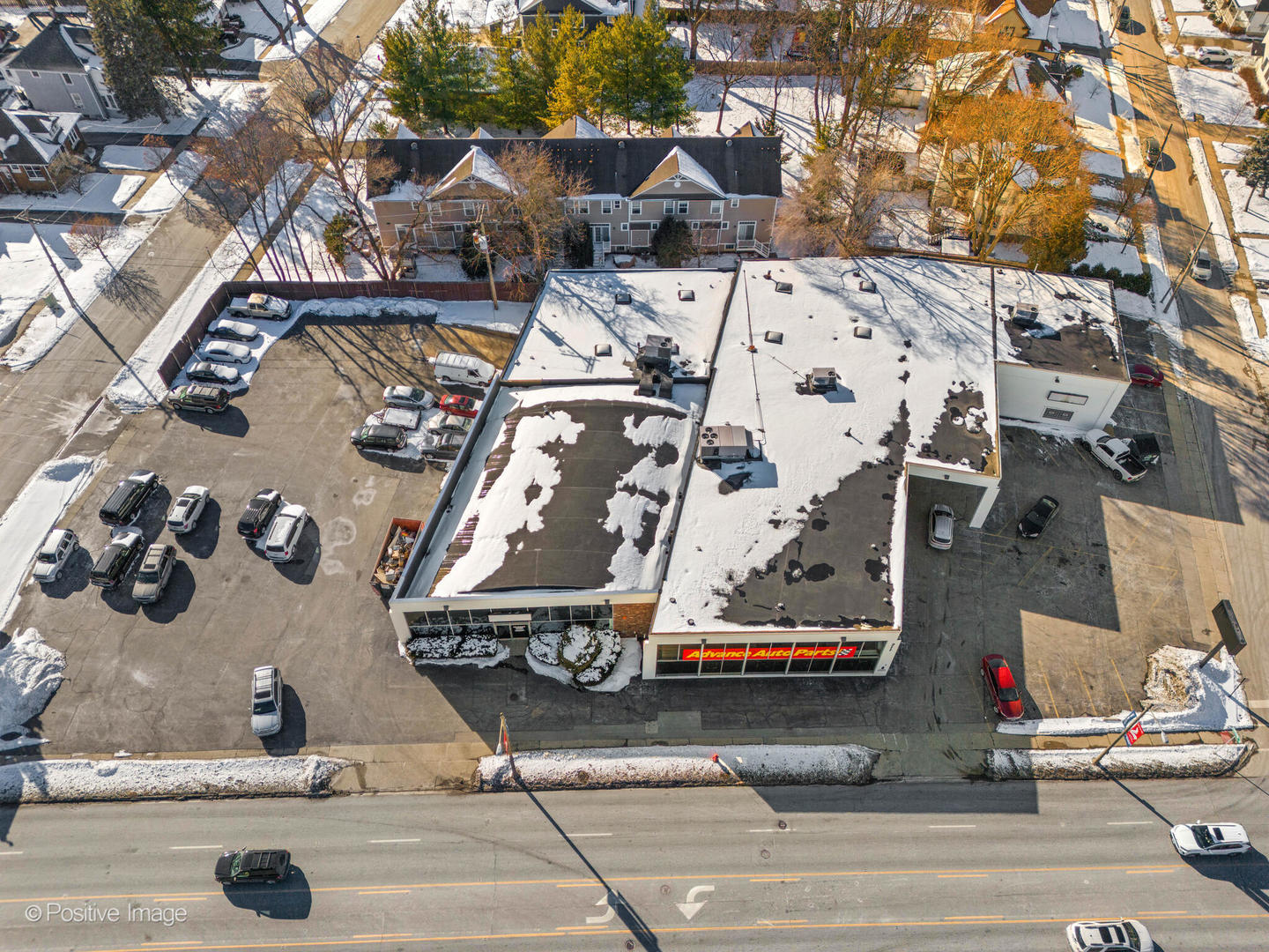 211 S Milwaukee Avenue Property Photo 2