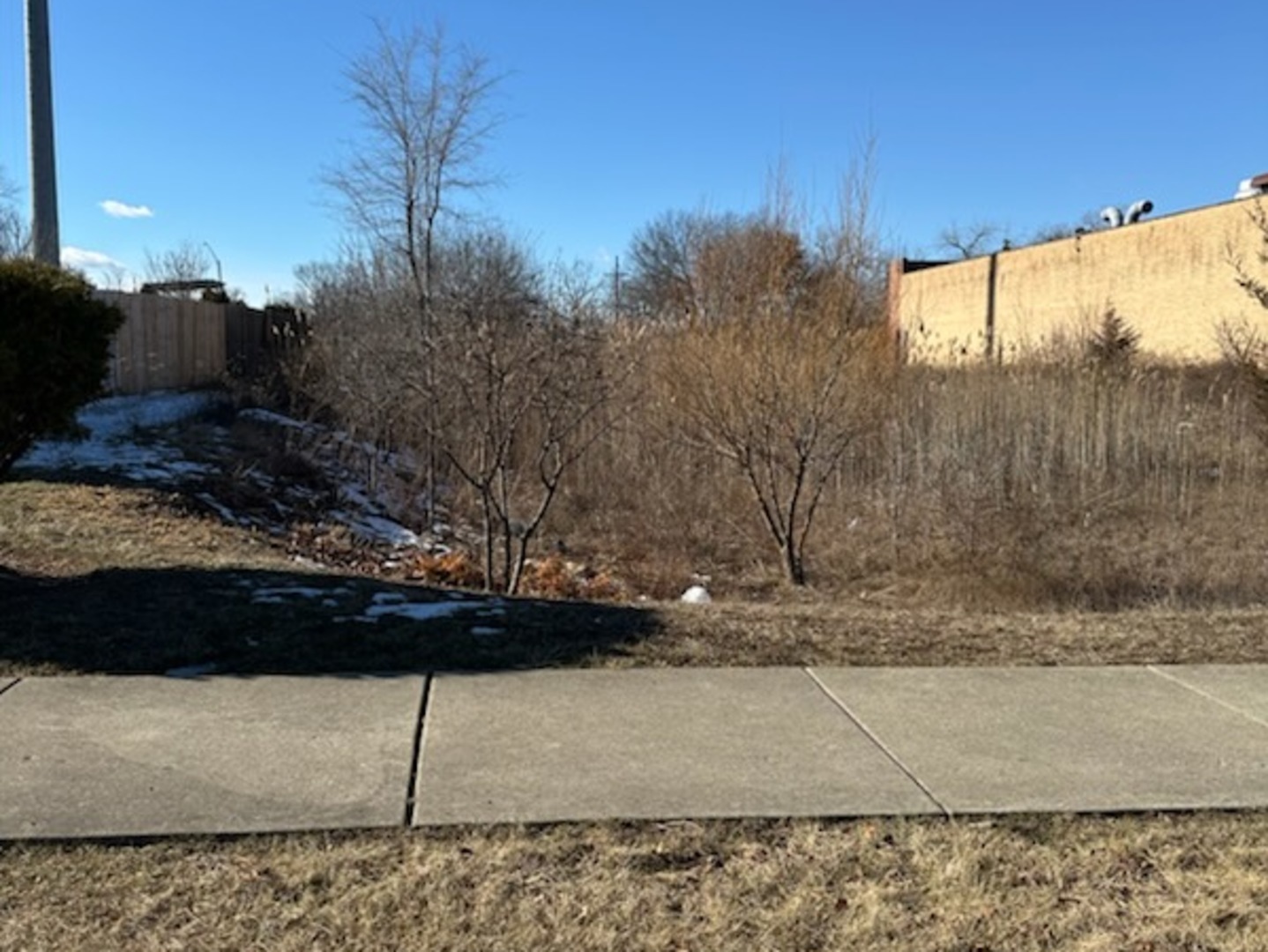 1022 S Elmwood Avenue Property Photo 2