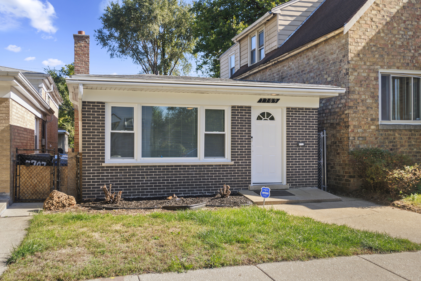 7709 S Champlain Avenue Property Photo