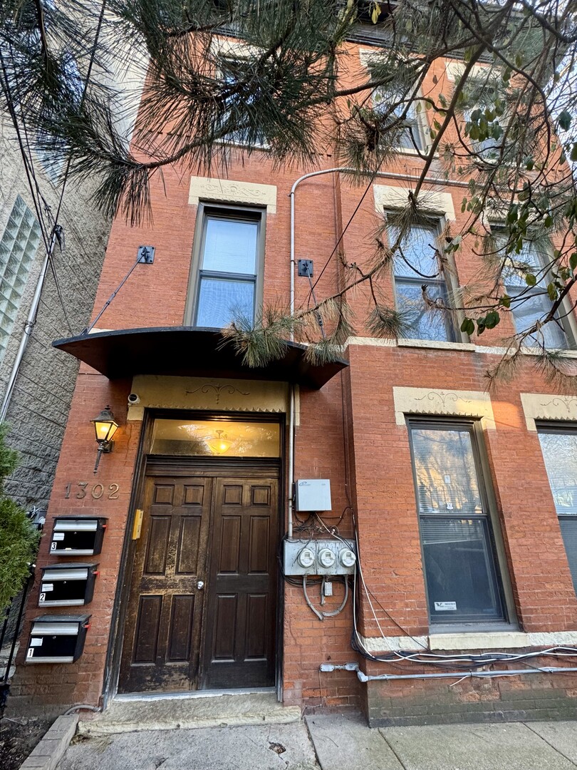 1302 N Cleveland Avenue 3 Property Photo 2