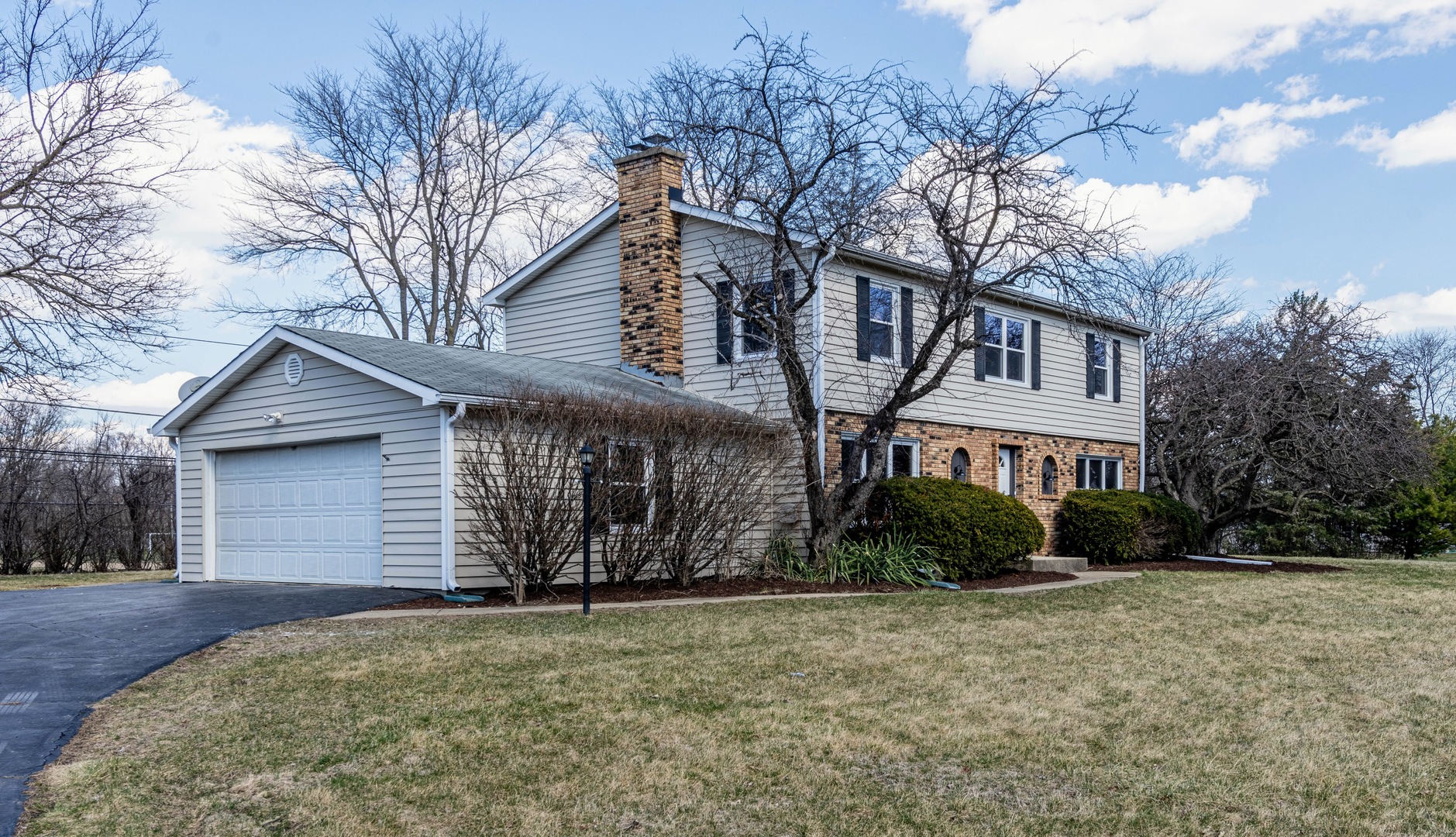 Glenbard South High School Real Estate Listings Main Image