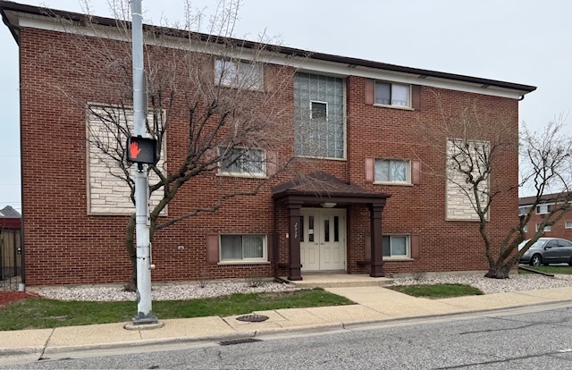 2537 Thatcher Avenue 1c Property Photo