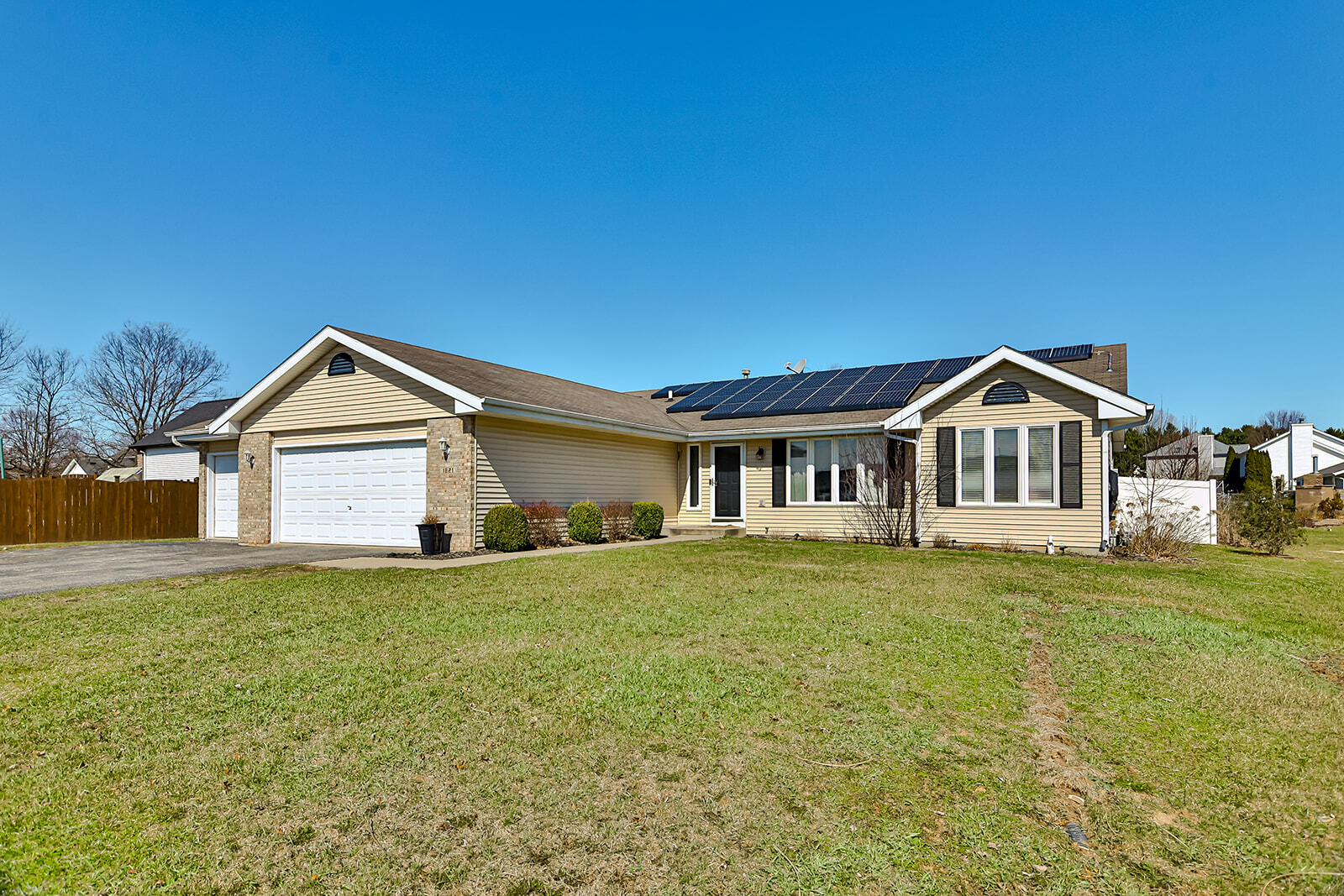 1821 Southfield Lane Property Photo