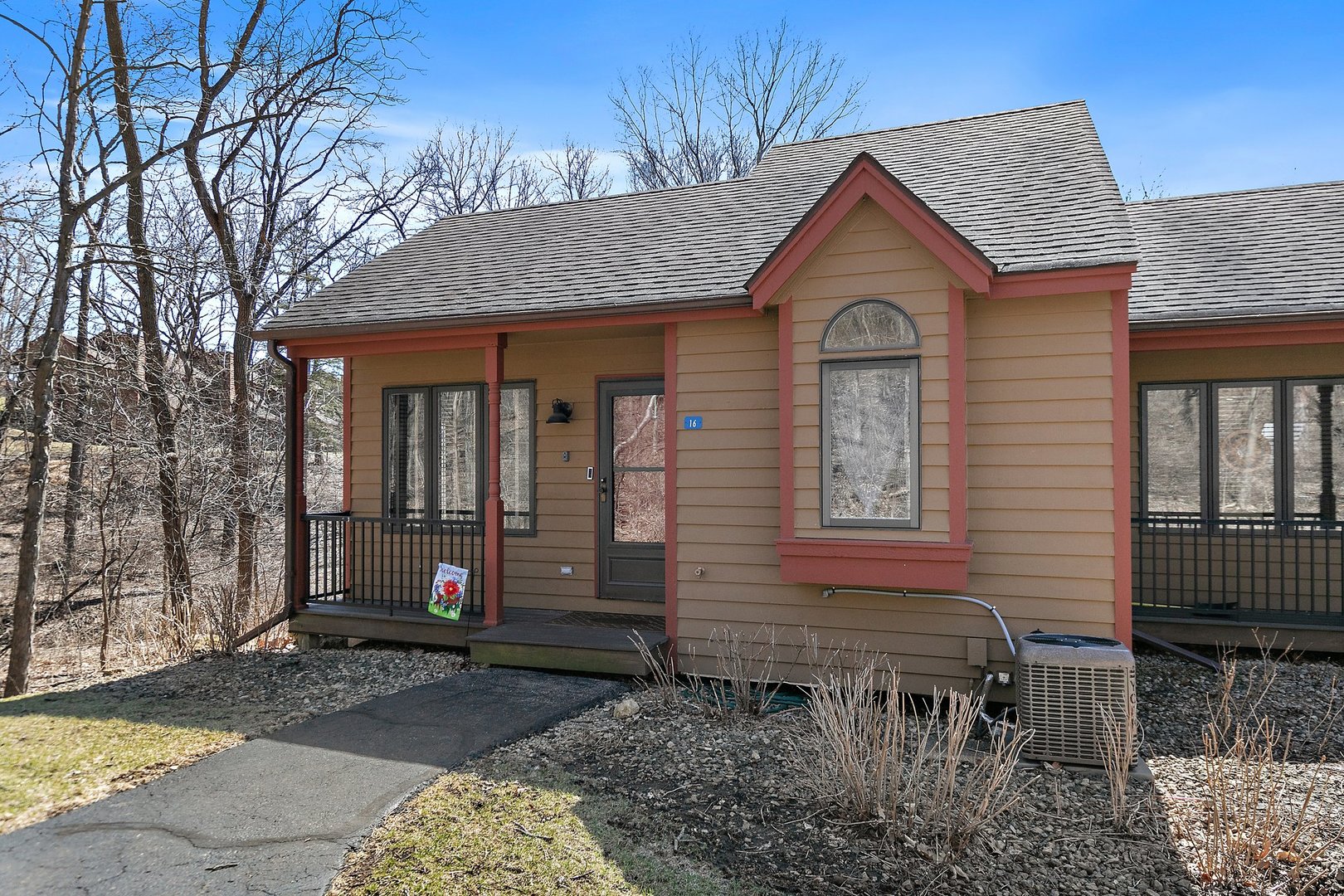 16 Oak Glen Drive Property Photo