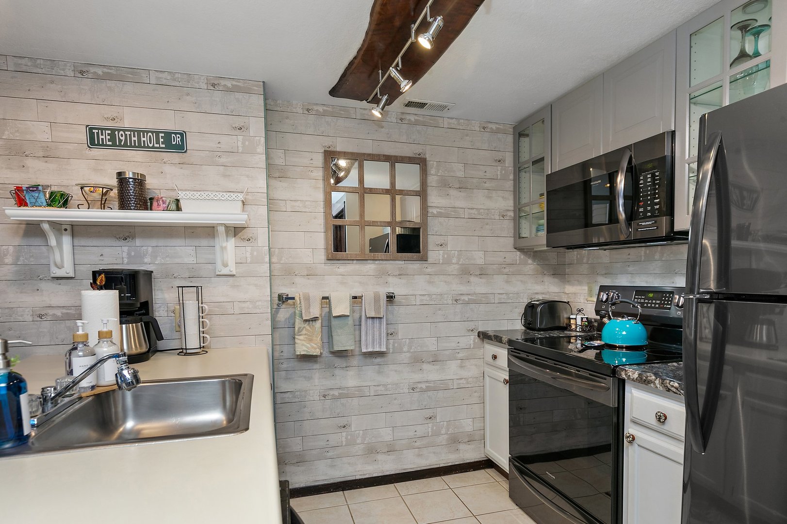 16 Oak Glen Drive Property Photo 10