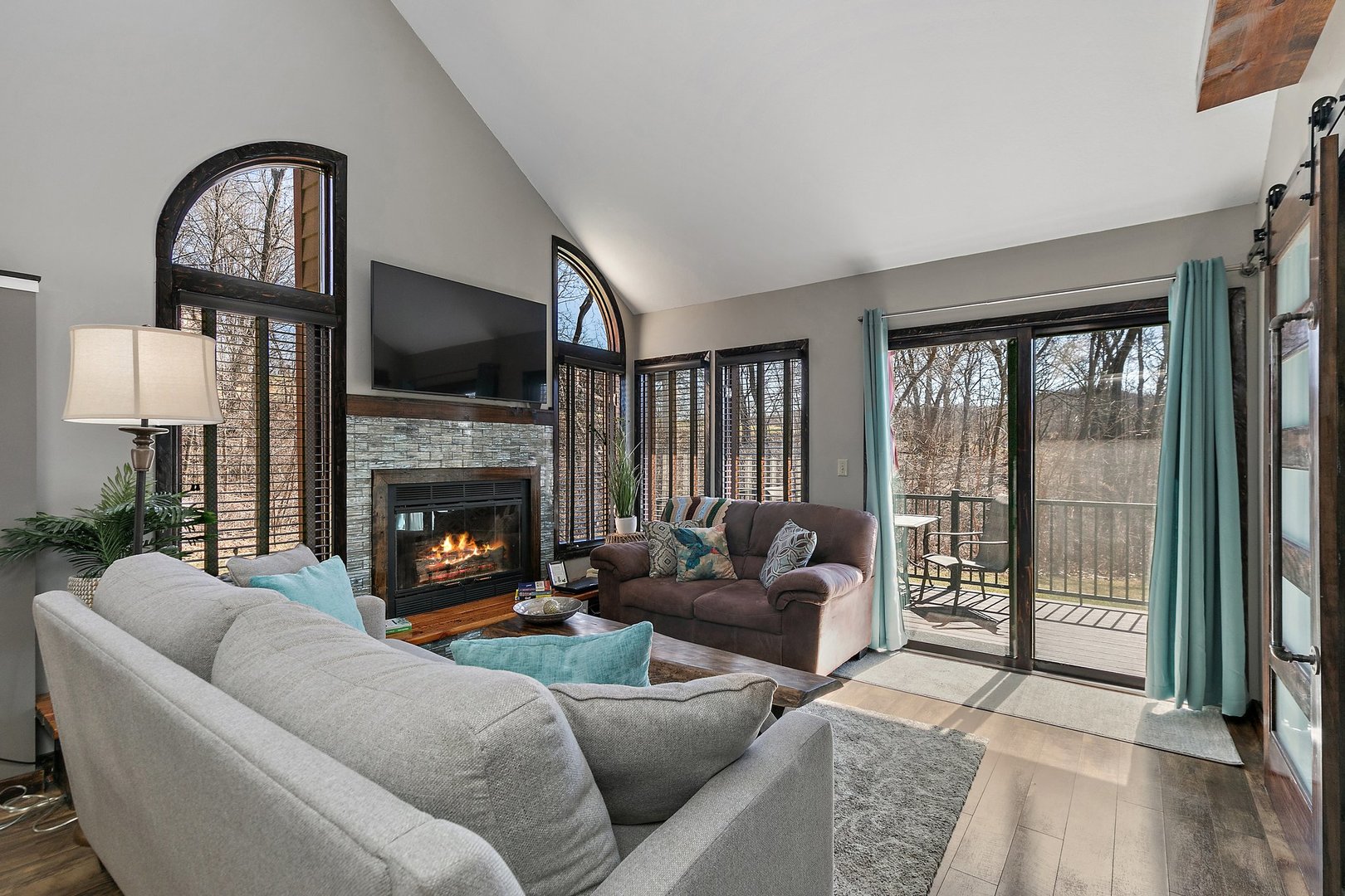 16 Oak Glen Drive Property Photo 14