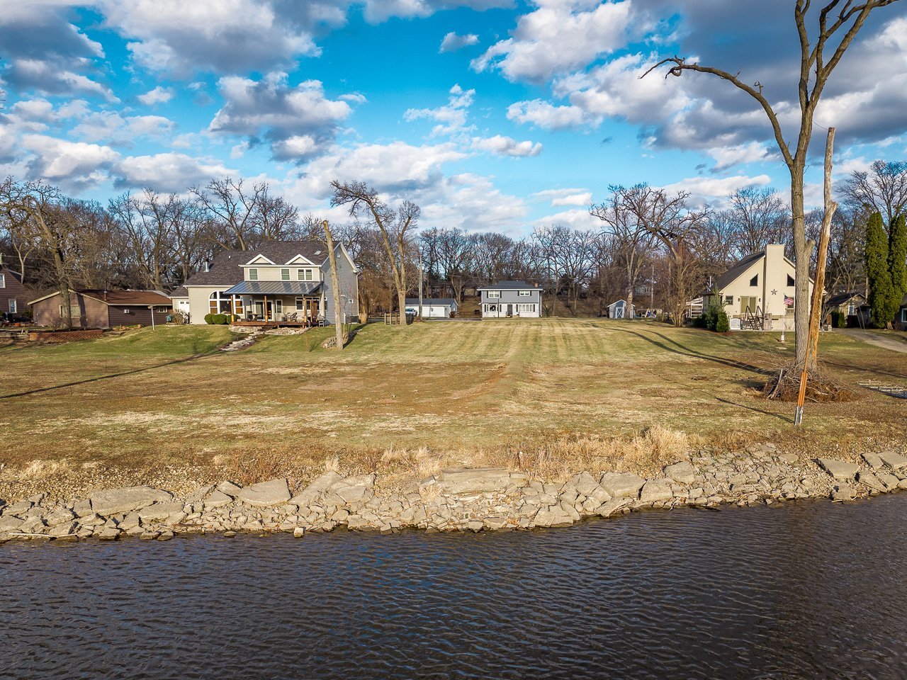 99xx Queen Oaks Drive