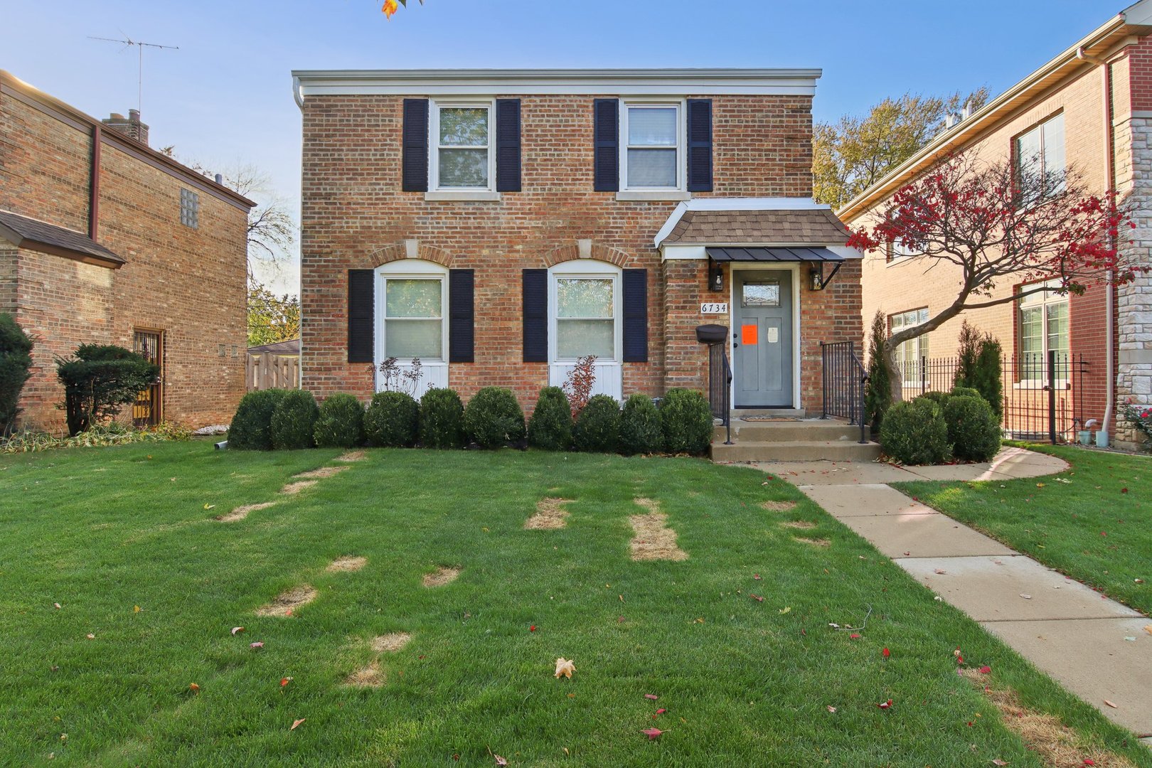 6734 N Hamlin Avenue Property Photo
