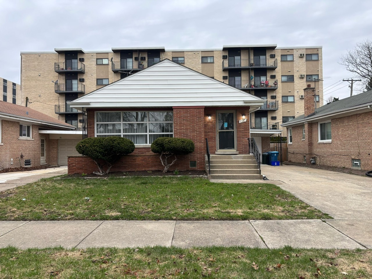 7741 Taylor Street Property Photo