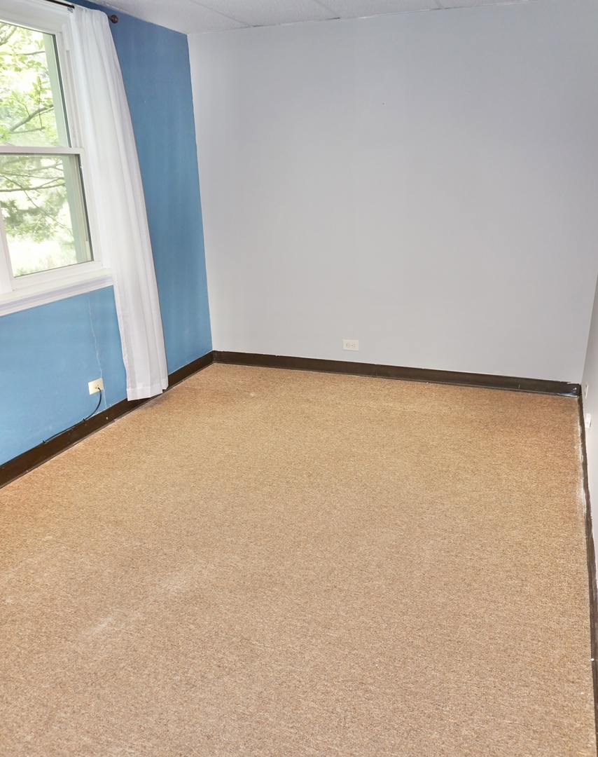 105 S Roselle Road Property Photo 10