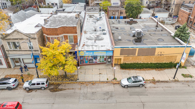 3642 N Ashland Ave Property Photo