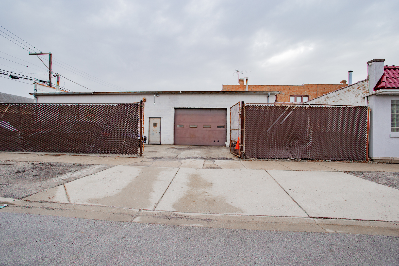 7539 W Irving Park Road Property Photo 11