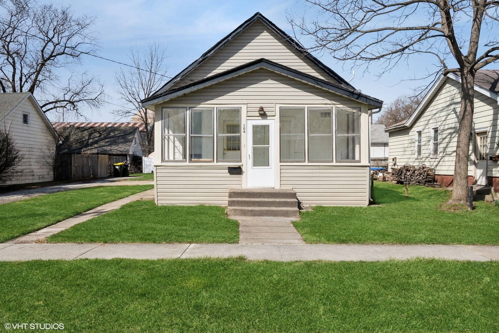 304 S Hunter Street Property Photo