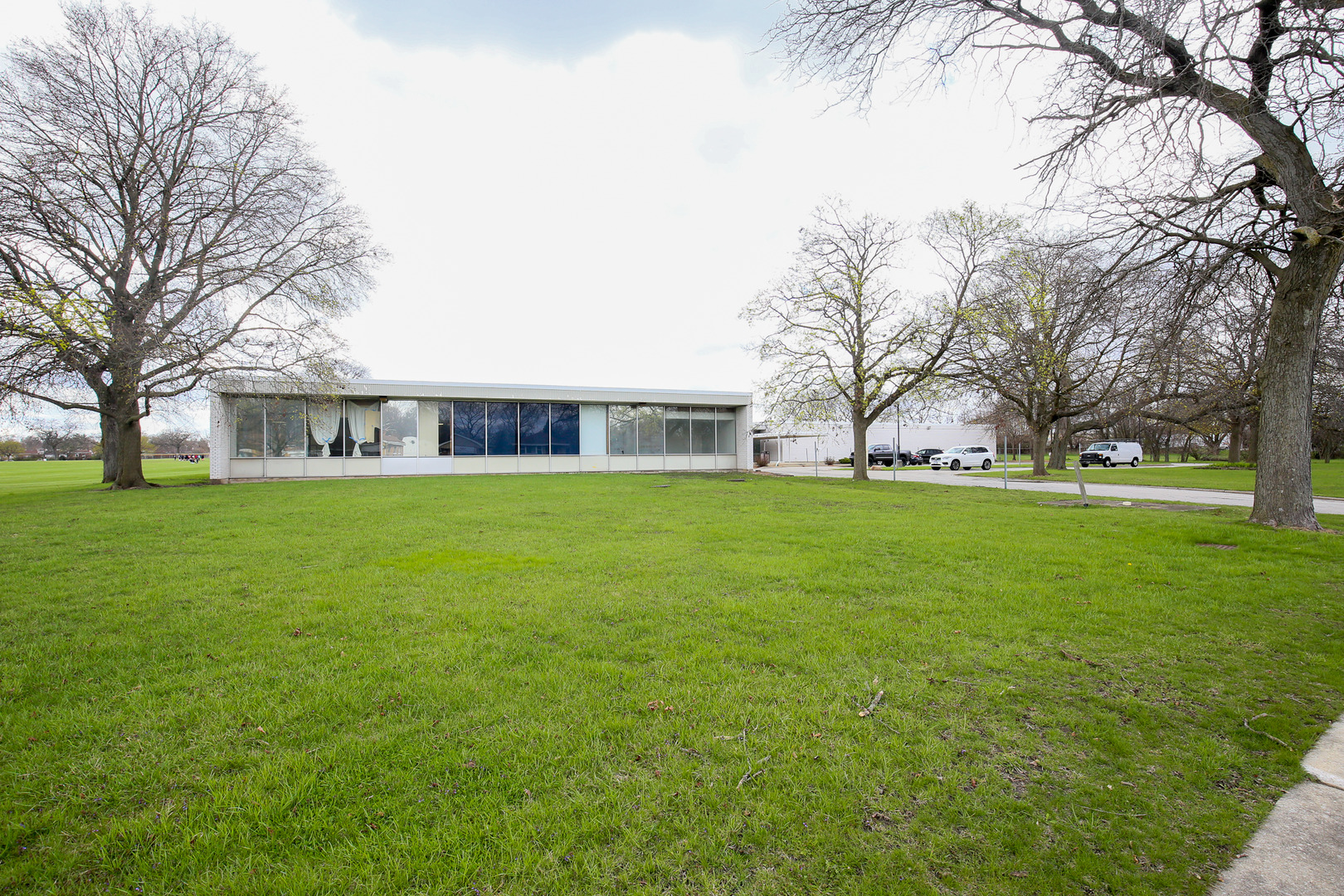 646 Chicago Road Property Photo 3