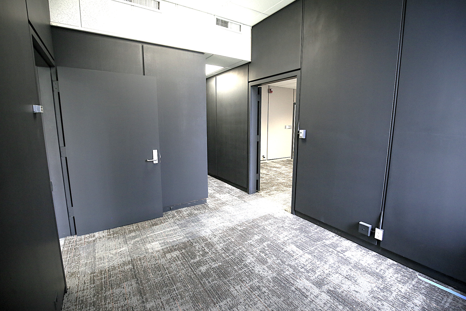 646 Chicago Road Property Photo 10