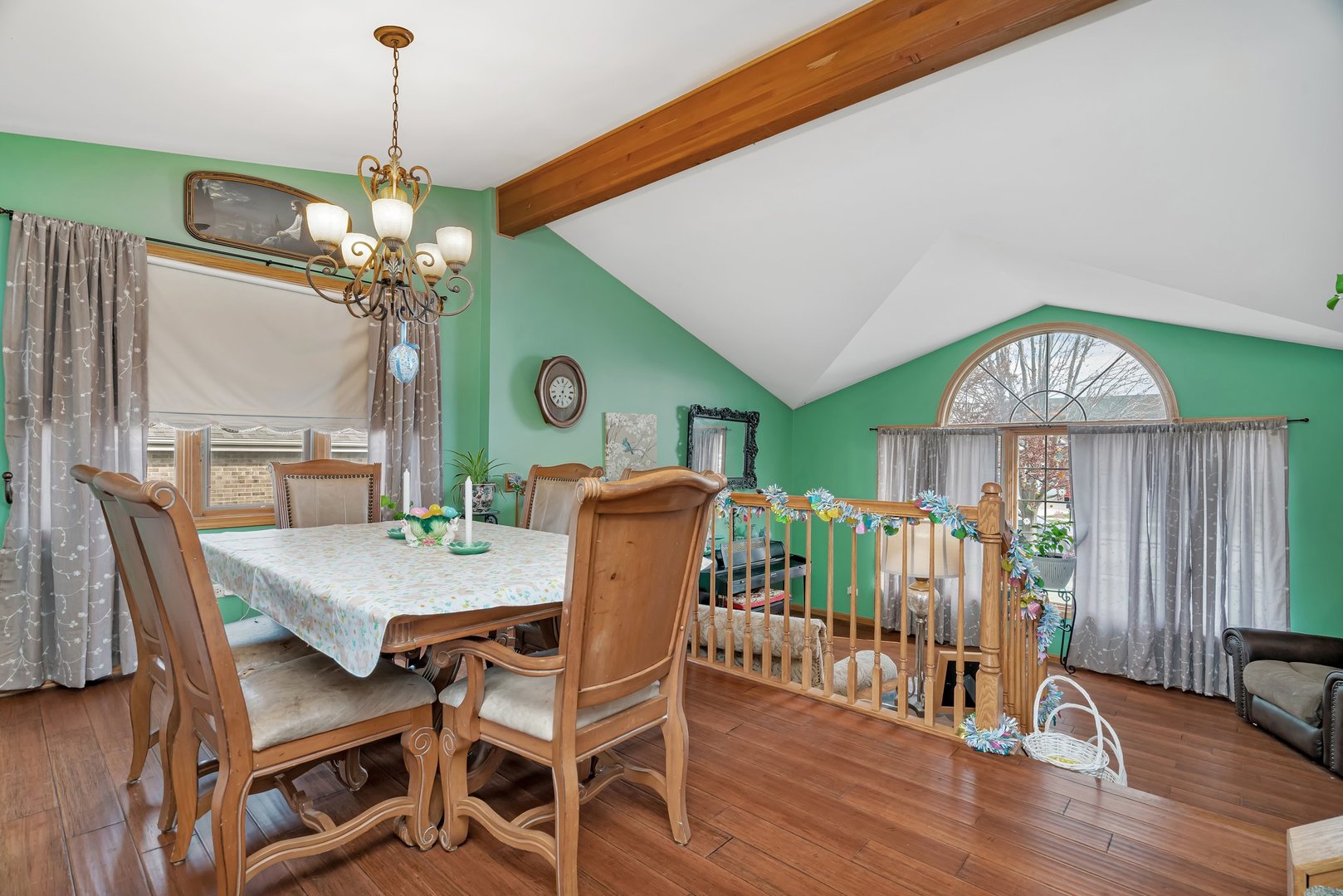 605 High Grove Drive Property Photo 9