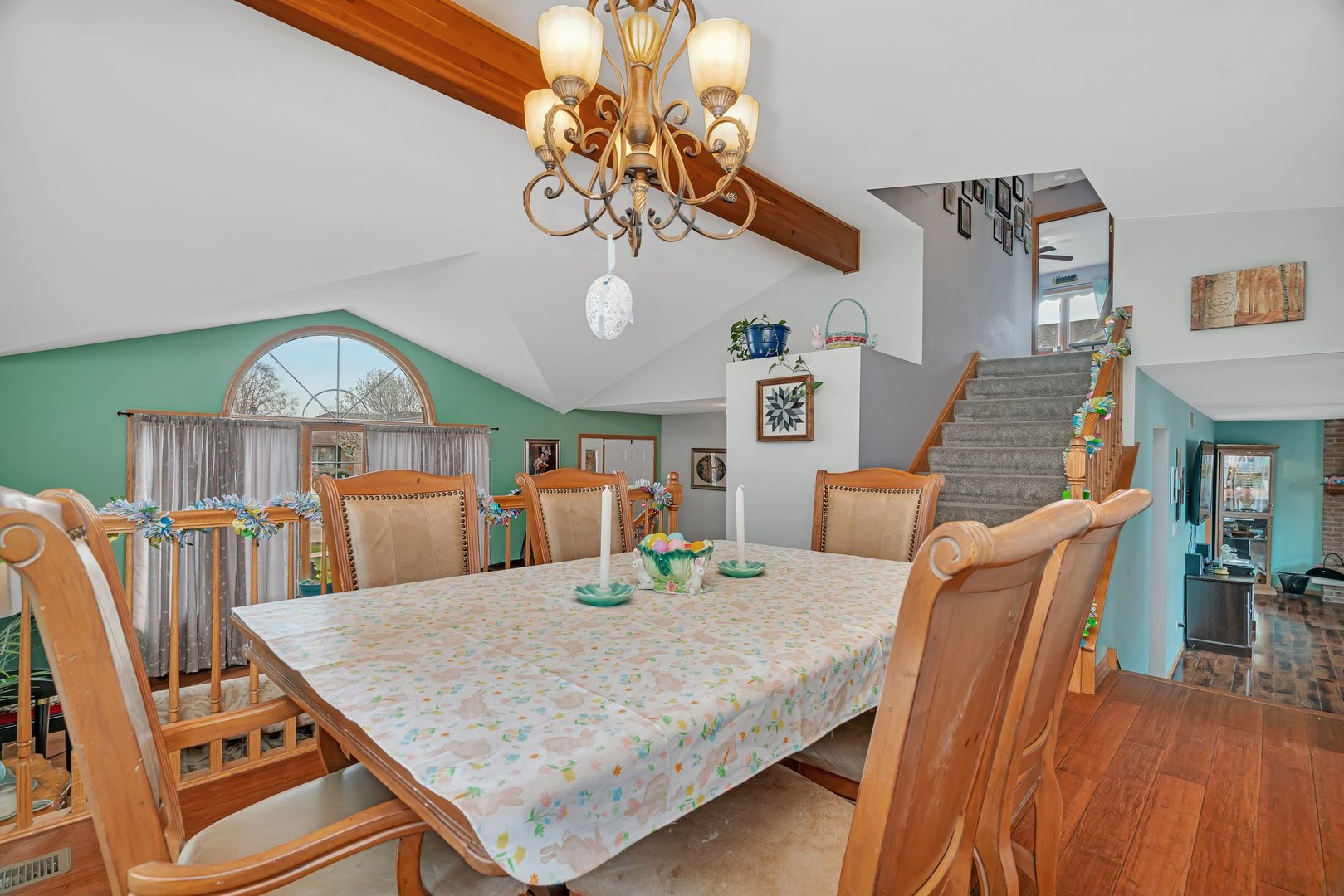 605 High Grove Drive Property Photo 10