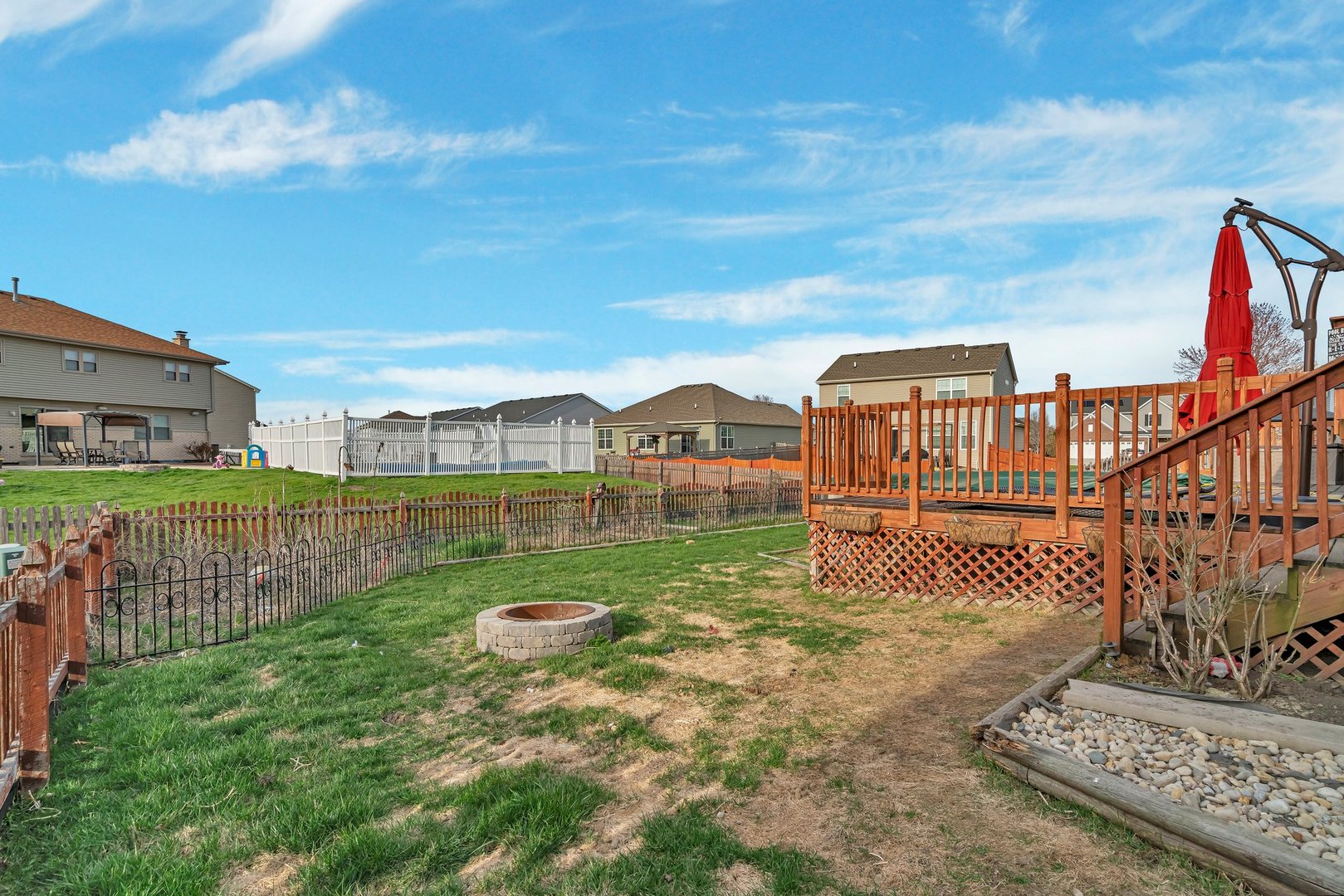 605 High Grove Drive Property Photo 38