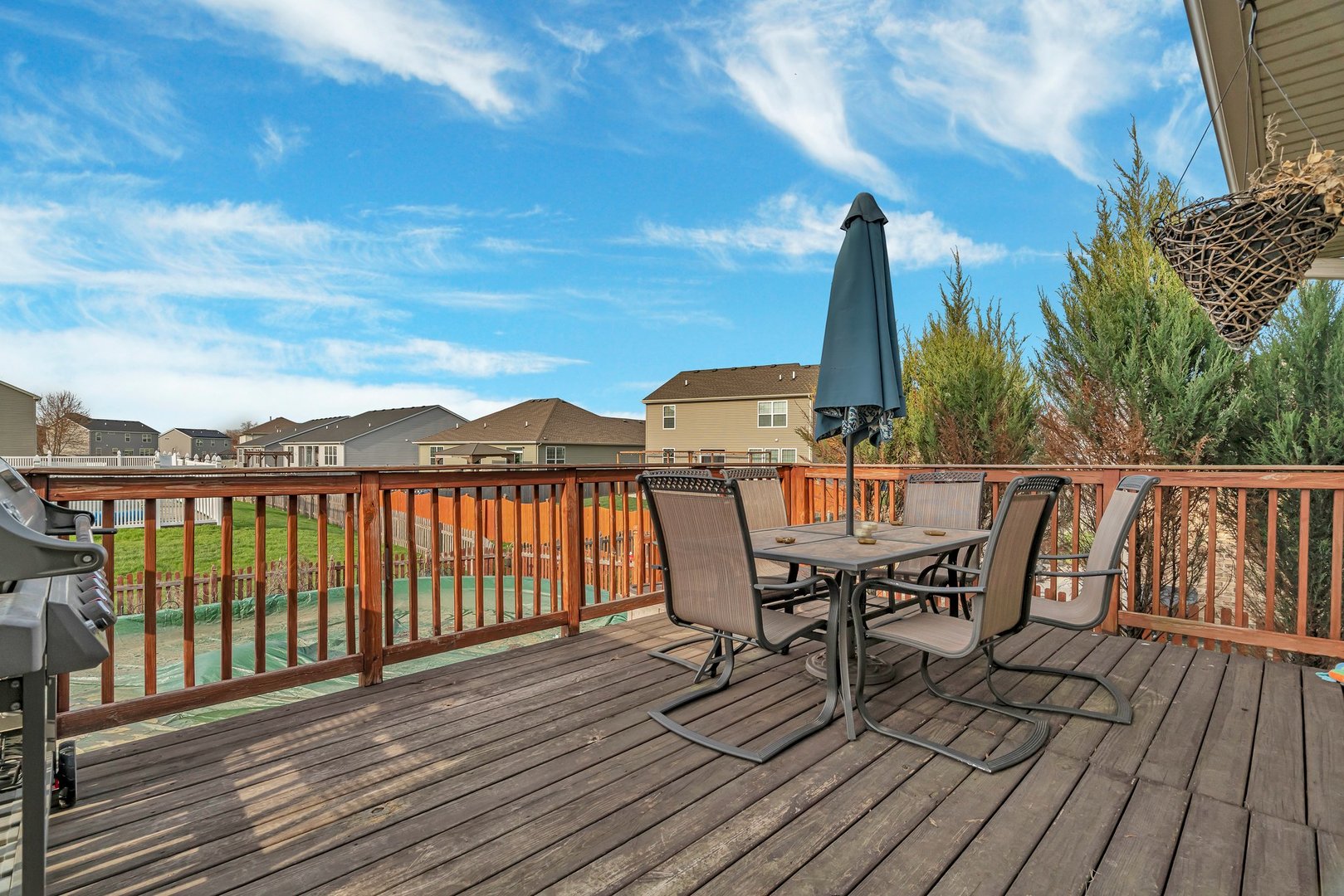 605 High Grove Drive Property Photo 41