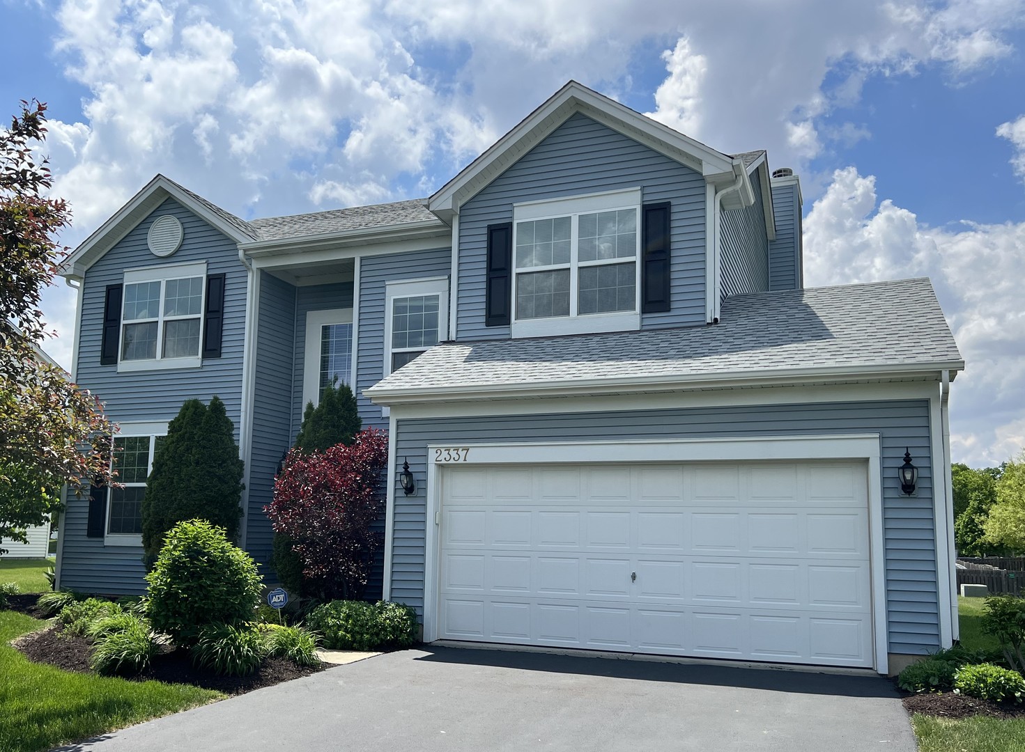 2337 Artesian Way Property Photo 1