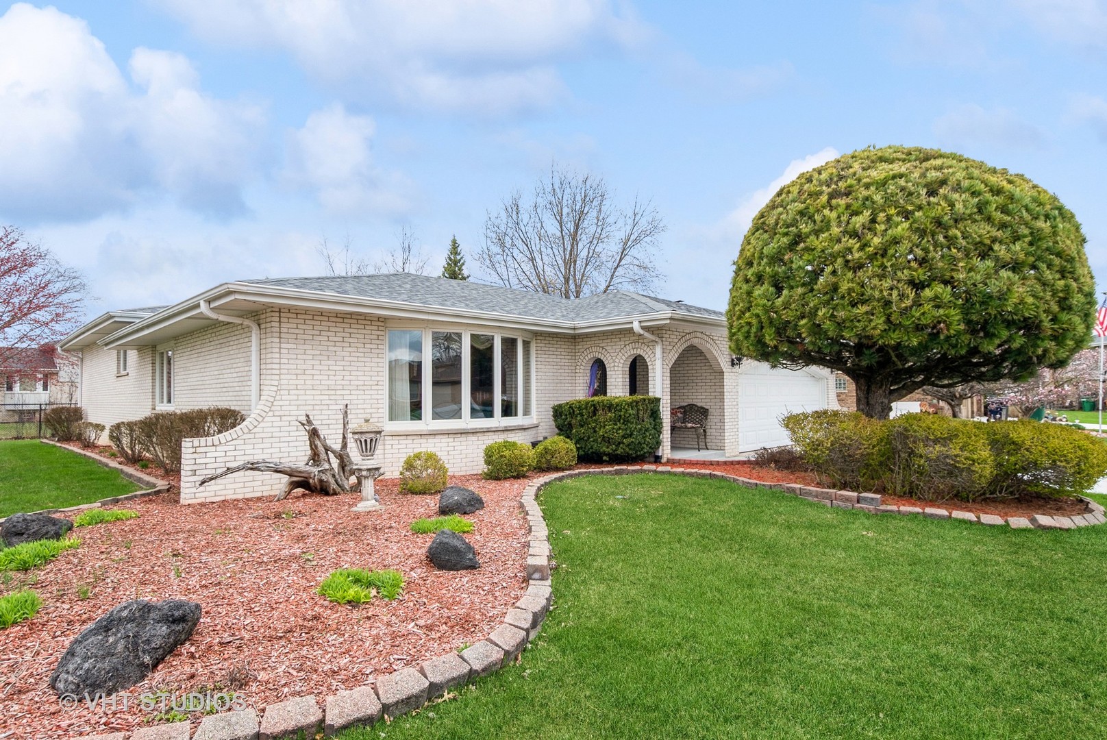 15312 Lisa Court Property Photo