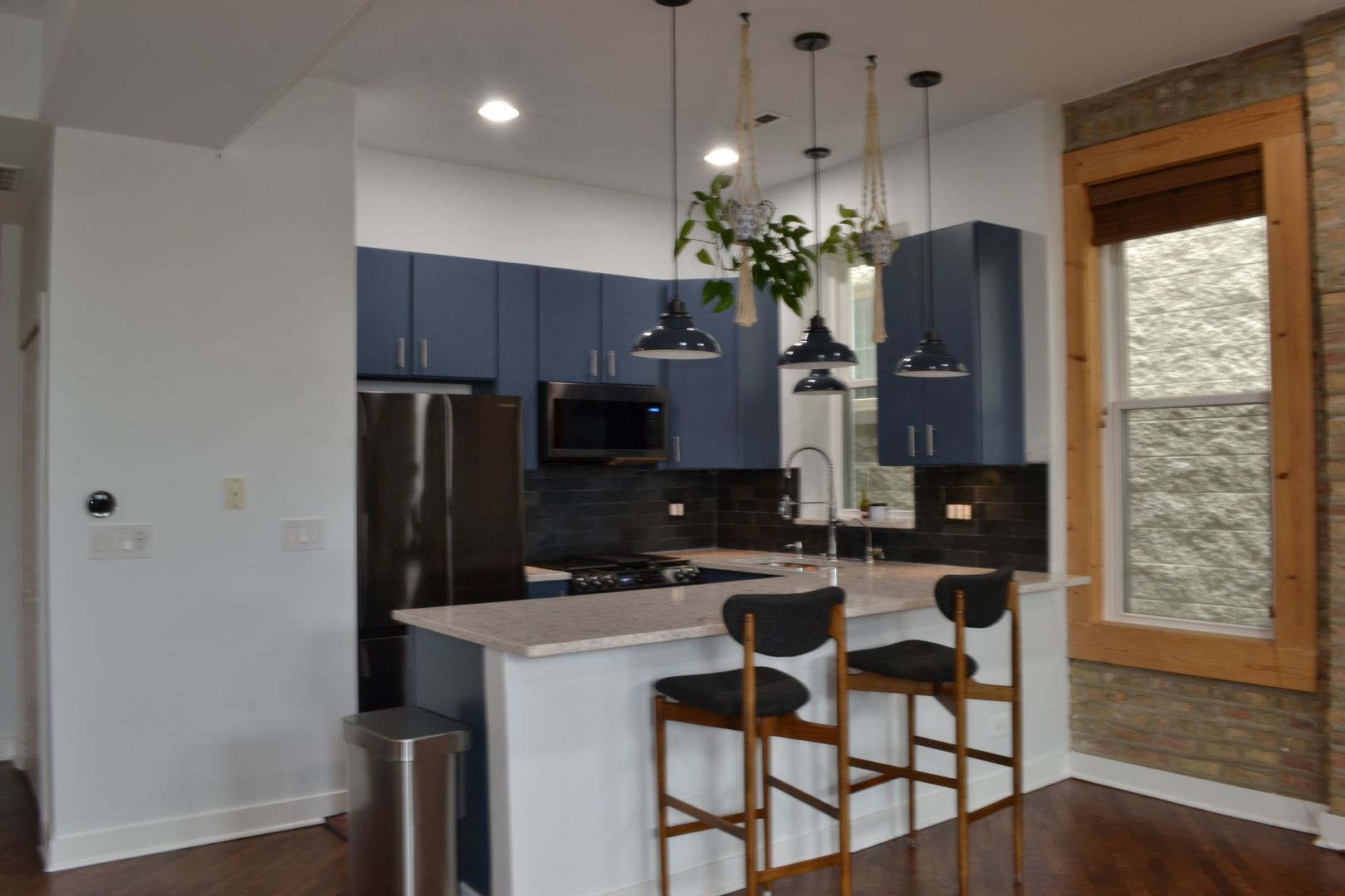 1351 N Ashland Avenue 3a Property Photo 8