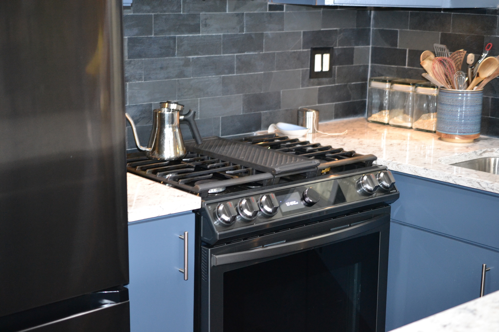 1351 N Ashland Avenue 3a Property Photo 12