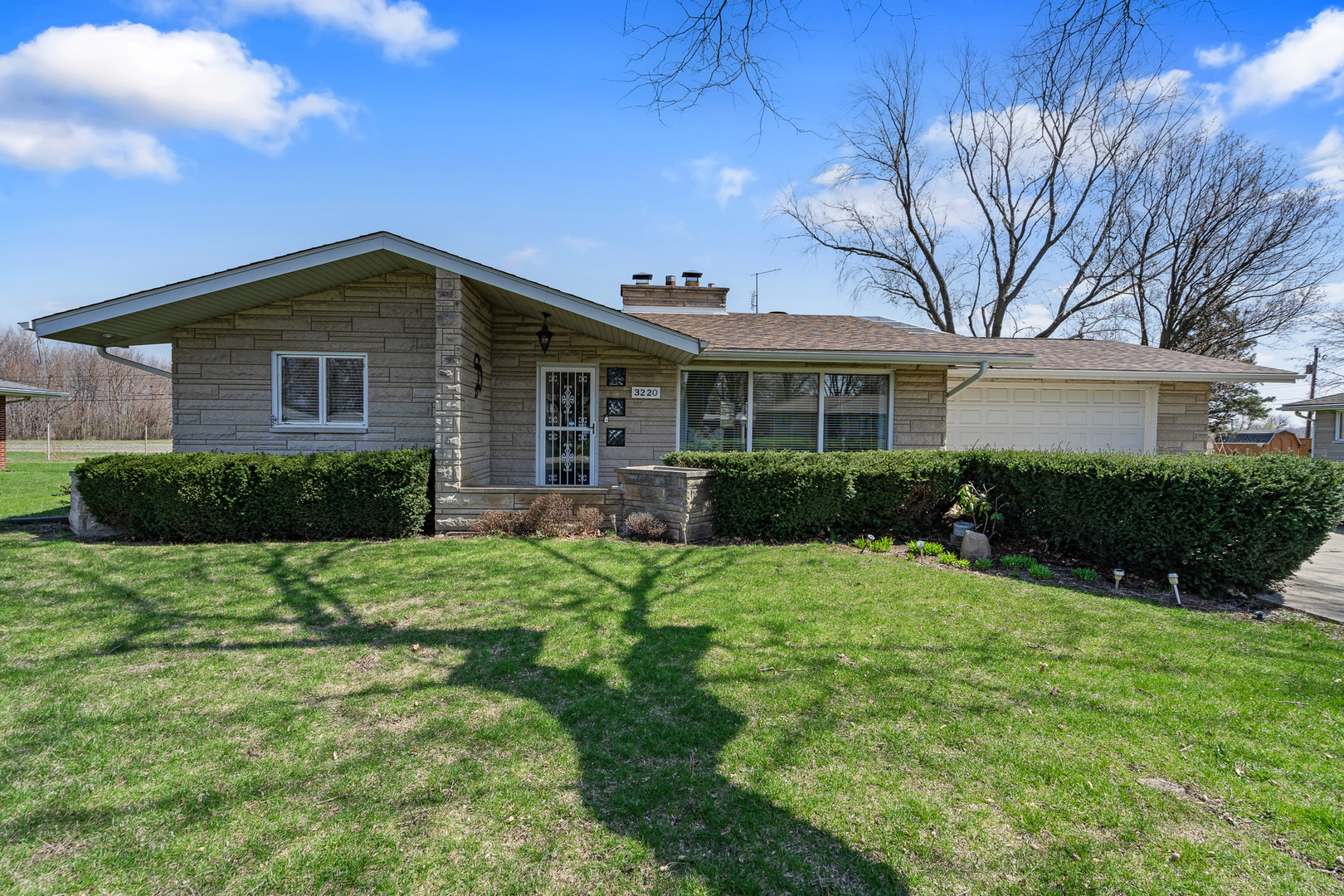 3220 Caroline Drive Property Photo