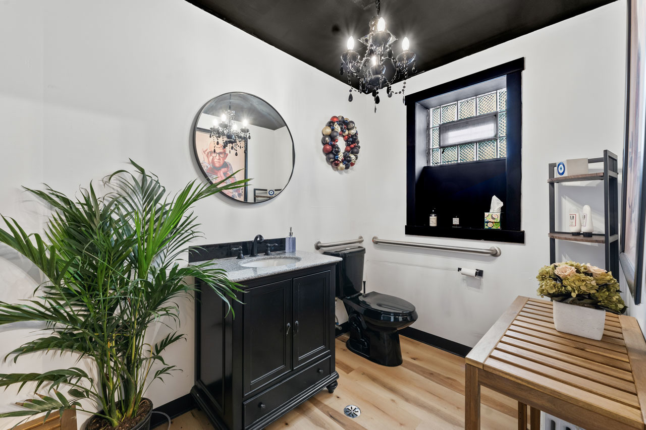 310 W Irving Park Road Property Photo 15
