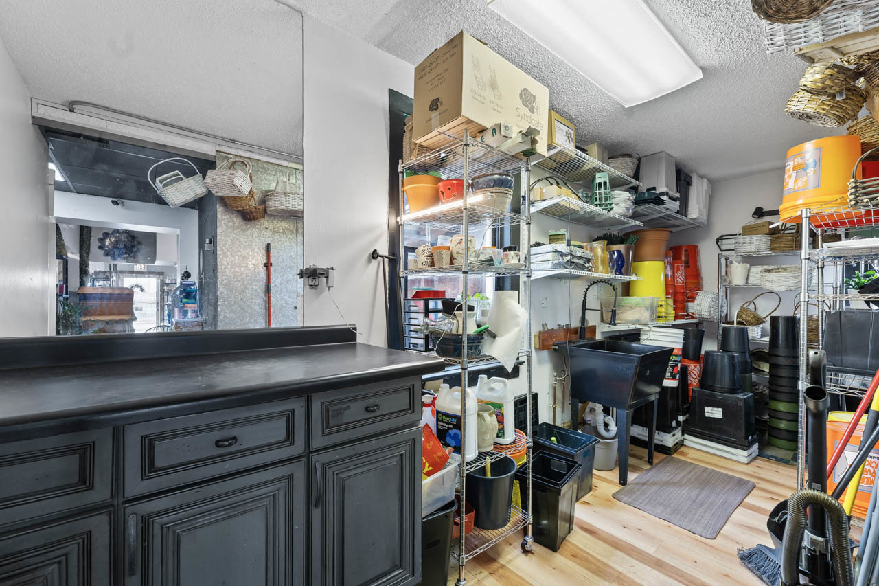 310 W Irving Park Road Property Photo 18