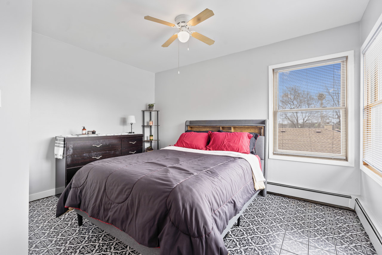 310 W Irving Park Road Property Photo 38