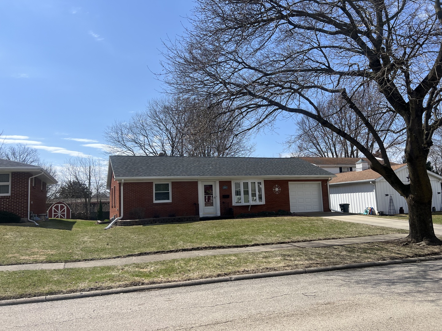 1131 W Logan Street Property Photo