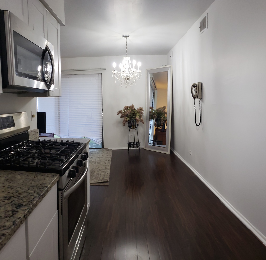 830 E 191st Place 702 Property Photo 13