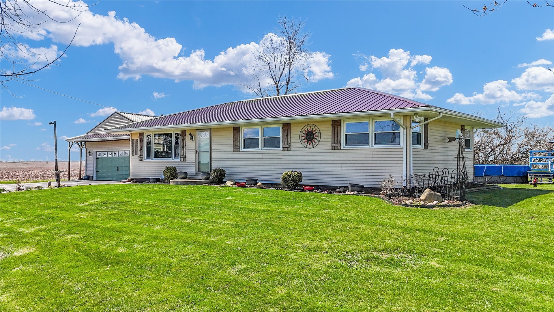 12584 N 4100 Road Property Photo 1