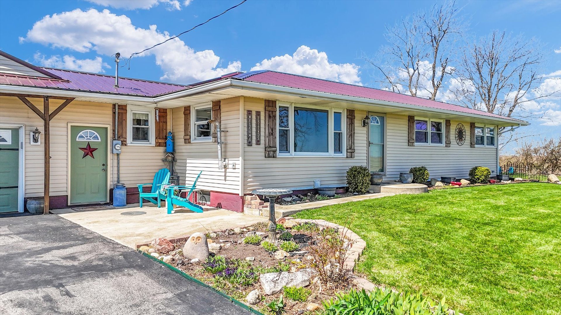 12584 N 4100 Road Property Photo 3