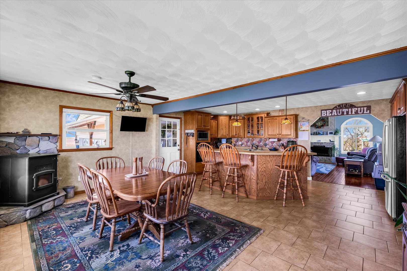 12584 N 4100 Road Property Photo 4