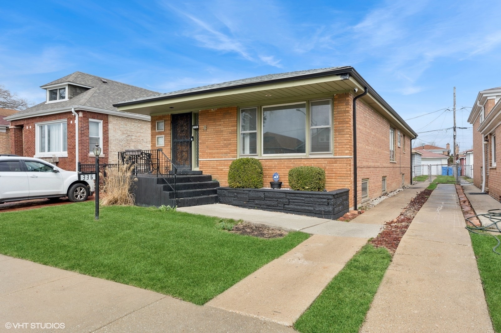 336 W 100th Place Property Photo
