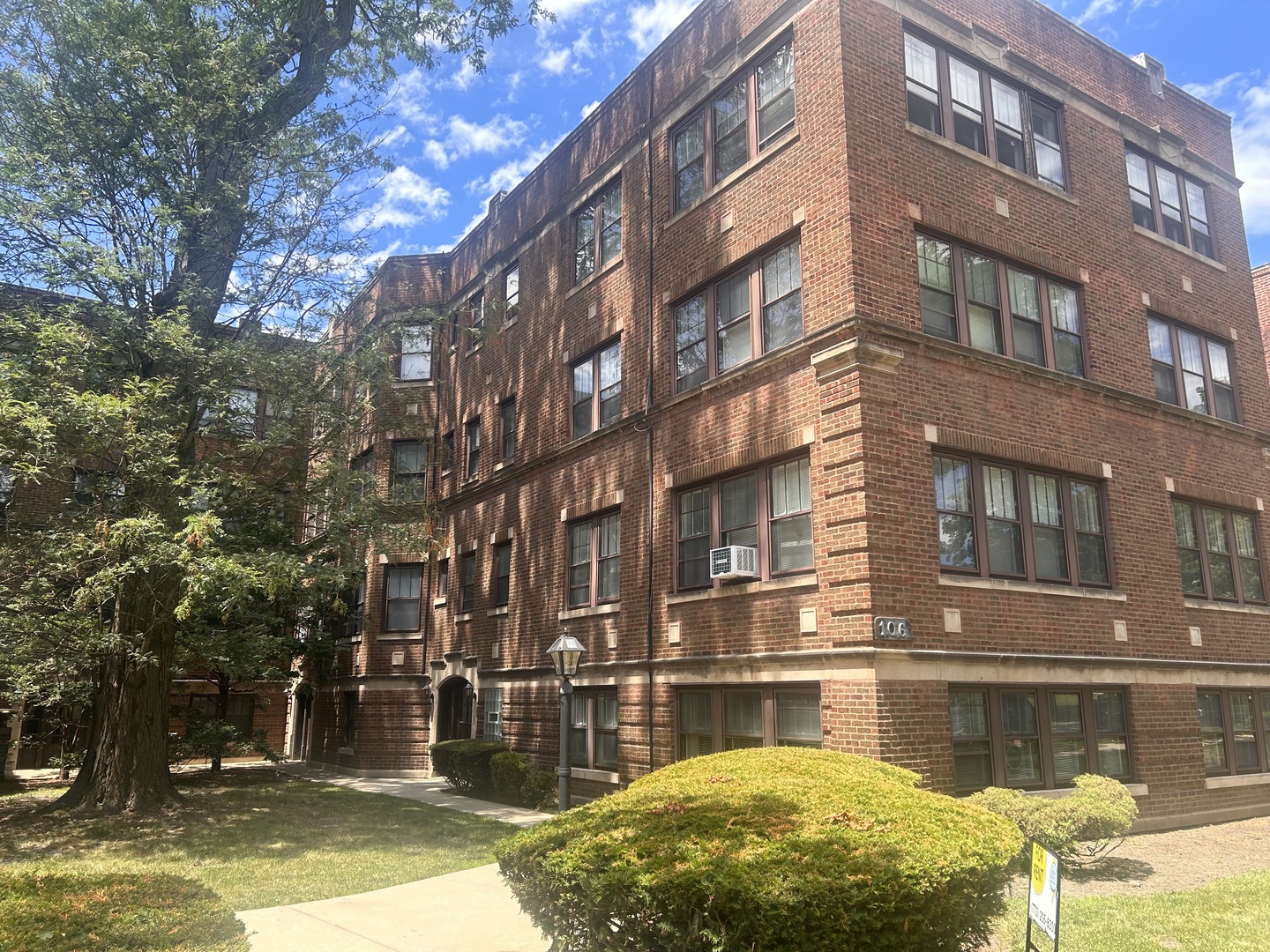 98 Lincoln Avenue 3w Property Photo