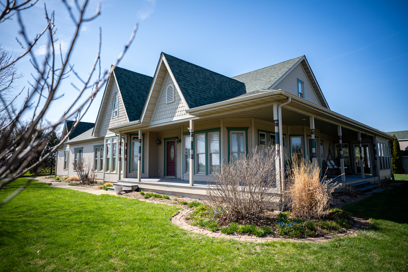 3402 S Paw Paw Road Property Photo