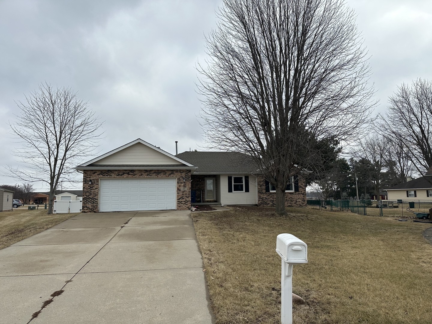 43 Mark Court Property Photo
