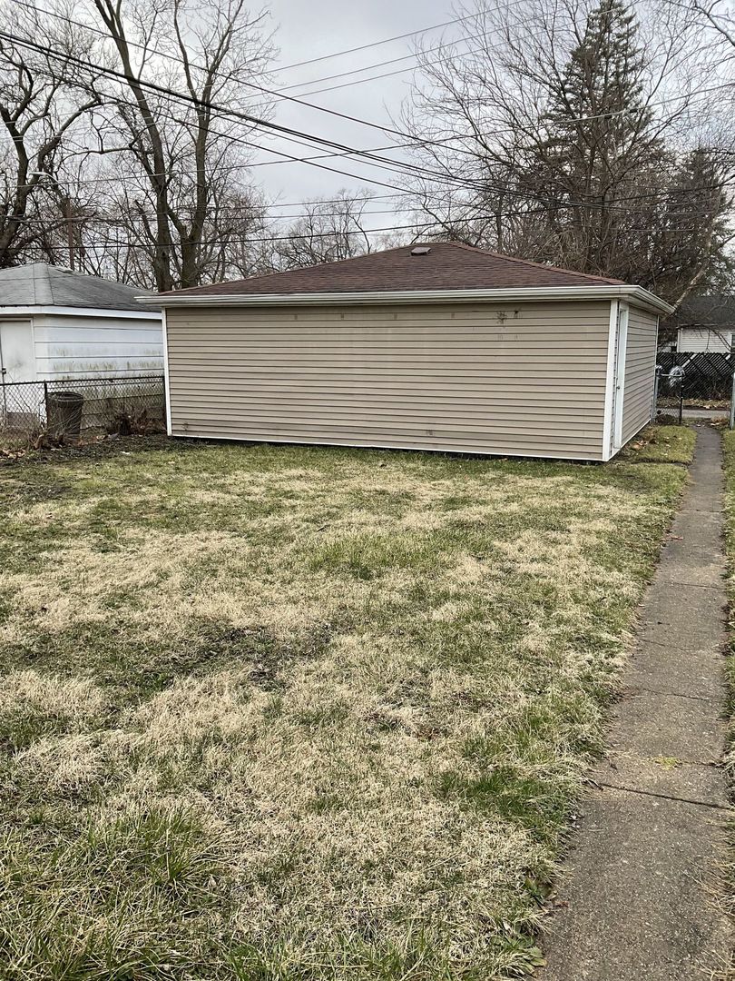 16750 Orchard Ridge Avenue Property Photo 12