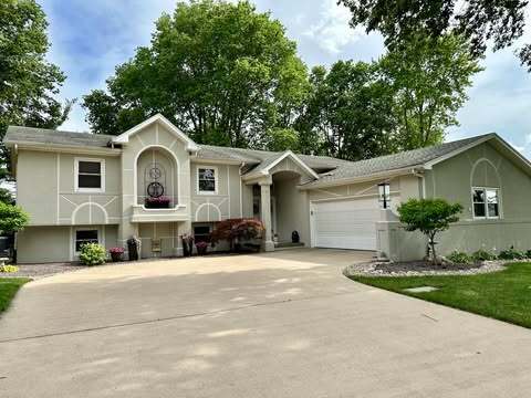 300 Woodland Drive Property Photo